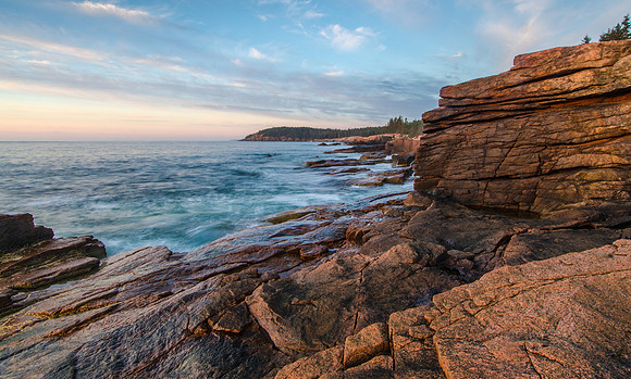 Photograph of cliffs and Sea at Acadia National Park